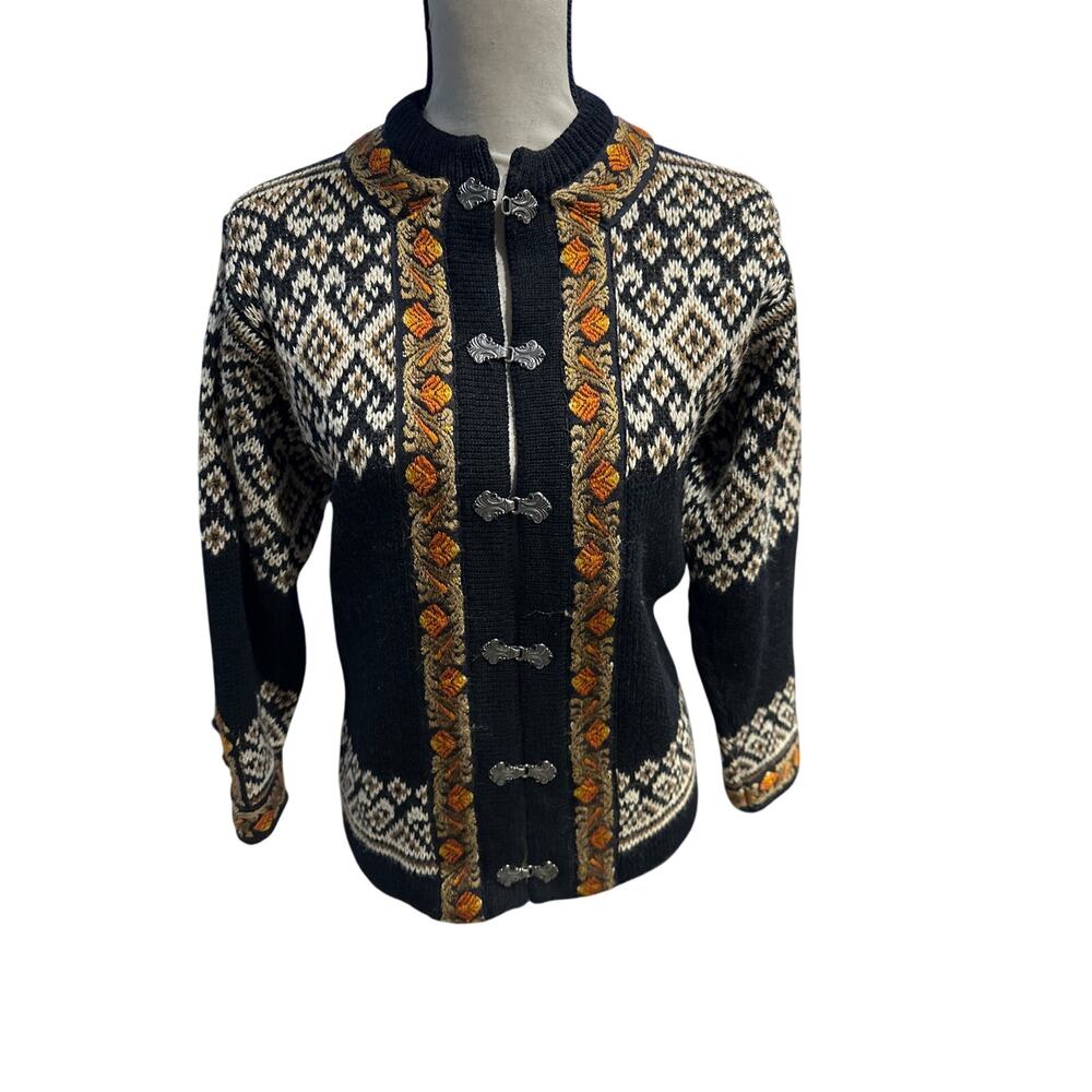 Women’s Siril 100% Wool Cardigan Sweater. Size Medium